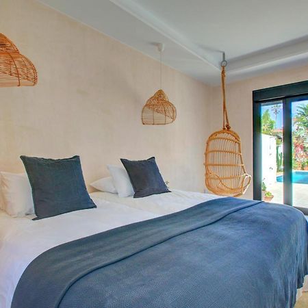 Villa Mas Tranquila - A Stylish Villa With Pool 150 M From The Beach Conil De La Frontera Luaran gambar